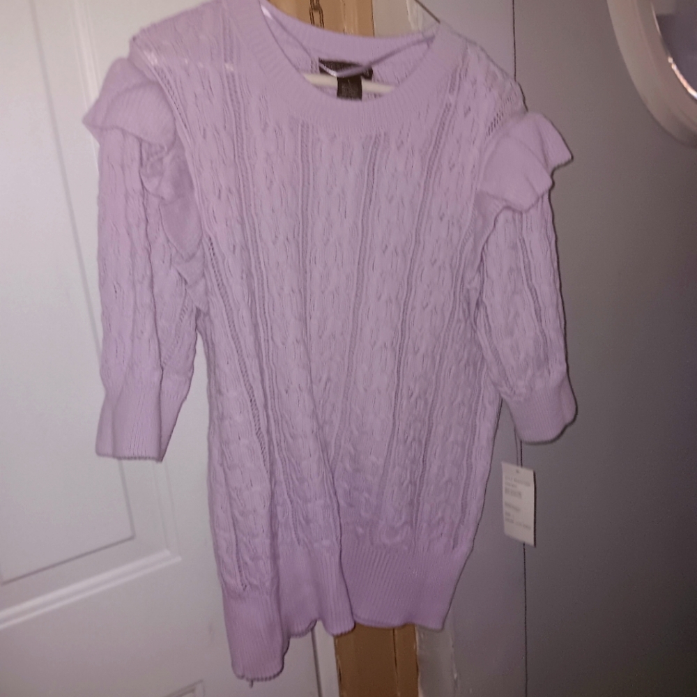 NWT Design 365 sweater size large lilac sheen color